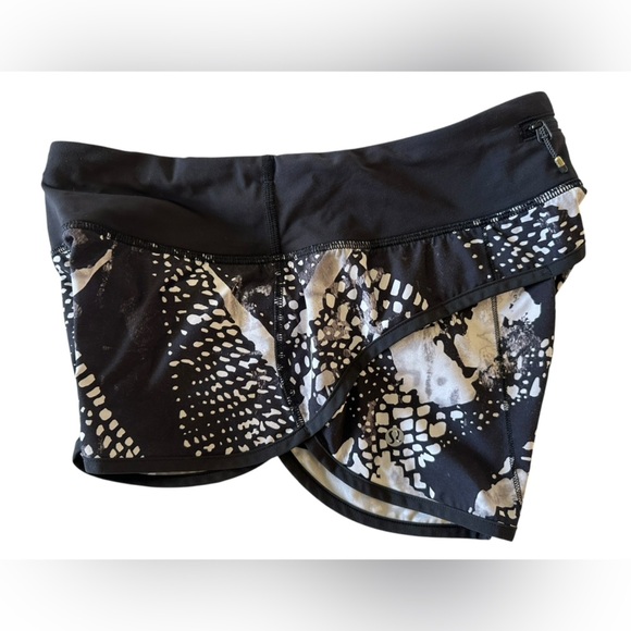 Lululemon athletica Speed Short Black White Static Mist Athletic Running Shorts - Picture 5 of 8